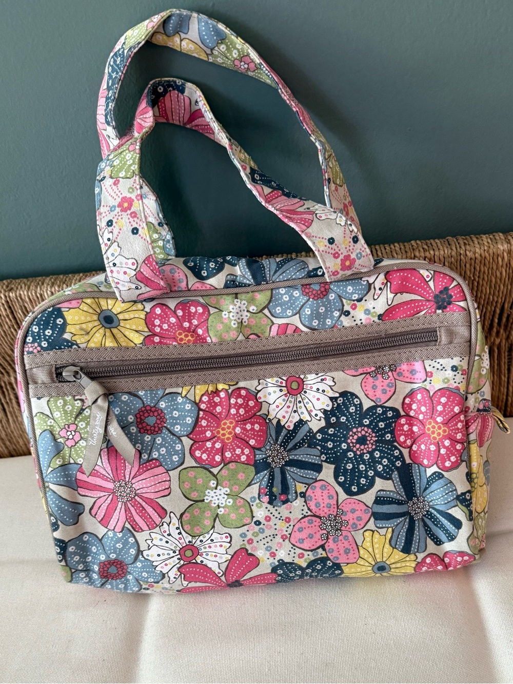 thirty-one make-up/ Tote Bag in Pink, Blue & Yellow.